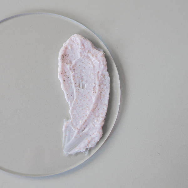 крем-скраб для рук с экстрактом черной смородины 500 мл